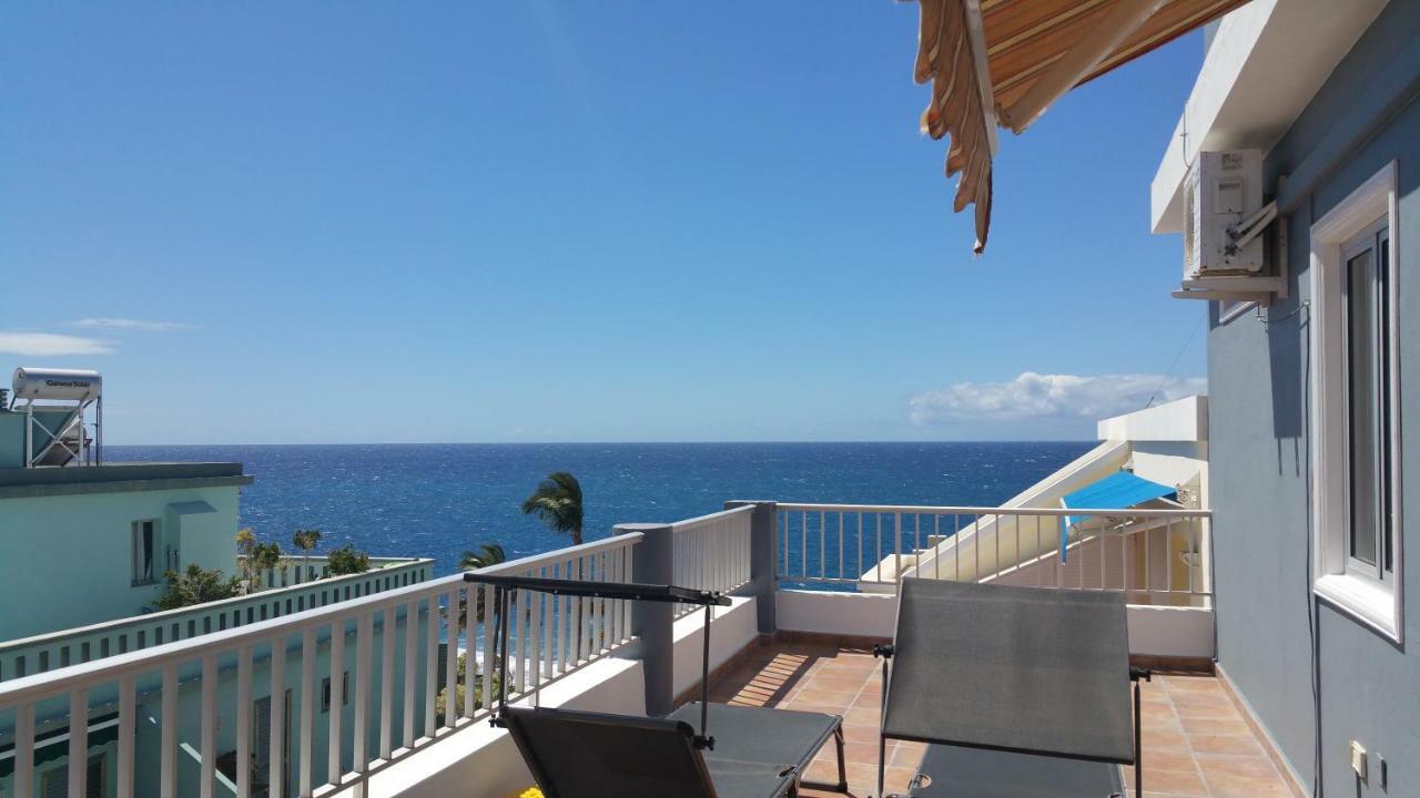 Atico Con Vistas Al Mar Apartment Puerto De Naos Luaran gambar